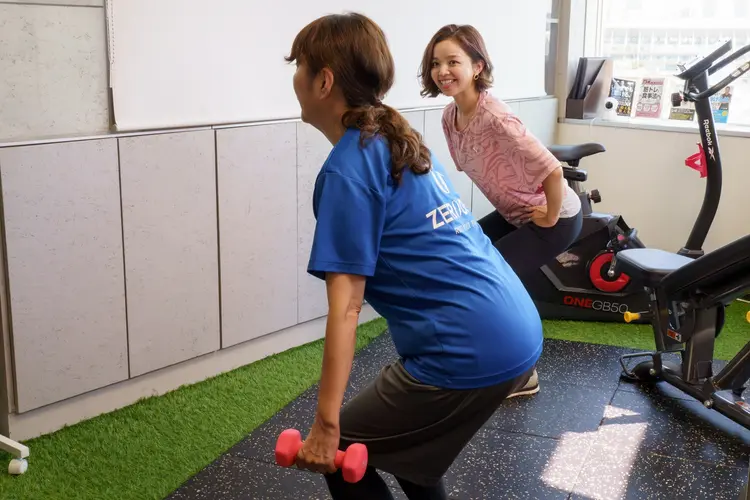 女友達が喜ぶ誕生日プレゼント特集！20代・30代・40代別の人気ギフトと選び方