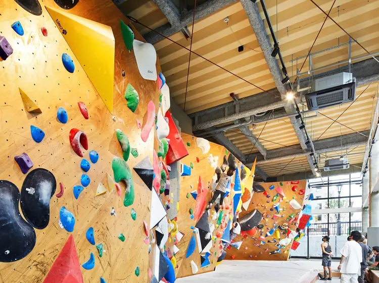 女友達が喜ぶ誕生日プレゼント特集！20代・30代・40代別の人気ギフトと選び方