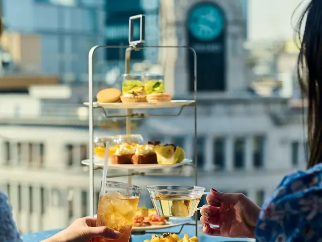 女友達が喜ぶ誕生日プレゼント特集！20代・30代・40代別の人気ギフトと選び方