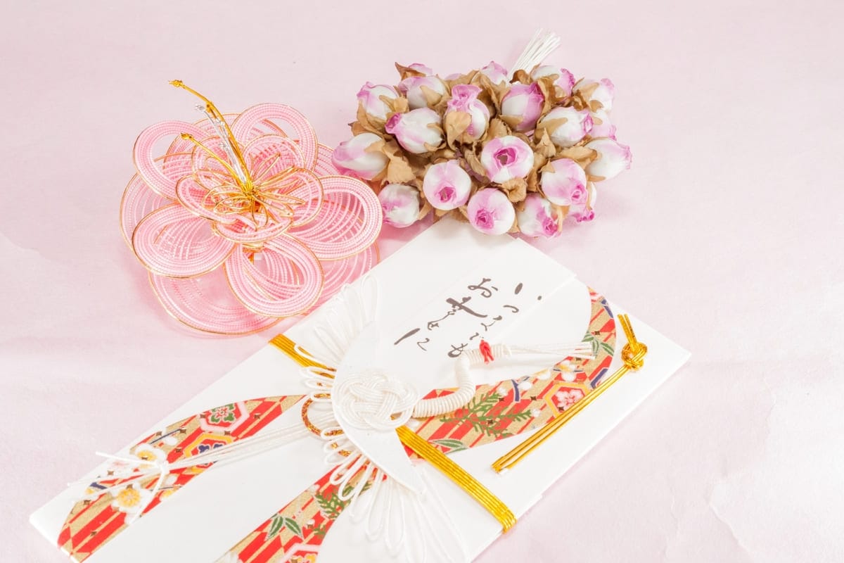 結婚祝いの金額相場を徹底解説!関係性別の目安とマナー完全ガイド