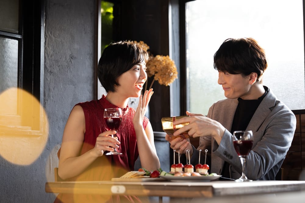 妻・嫁が本当に喜ぶクリスマスプレゼント完全ガイド|年代別・予算別おすすめギフト